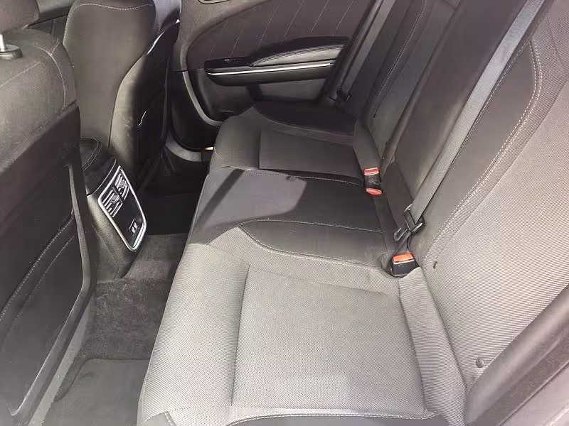 2018 Dodge Charger - 2C3CDXJG9JH256015 - Image #11
